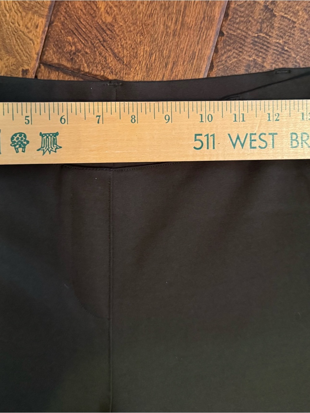 Quince Lot of 2 ultra stretch ponte straight leg pants Medium - Picture 5 of 11